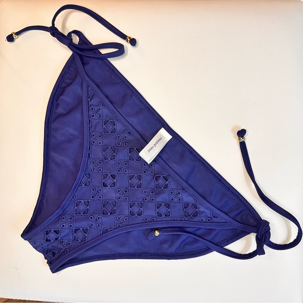 Vineyard Vines Eyelet String Bikini Bottoms – Size M